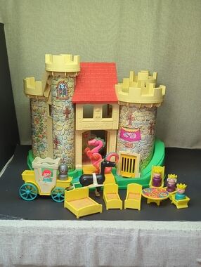 #14)Rare &95%Complete Fisher Price Little People playset #993 Play Family Castle